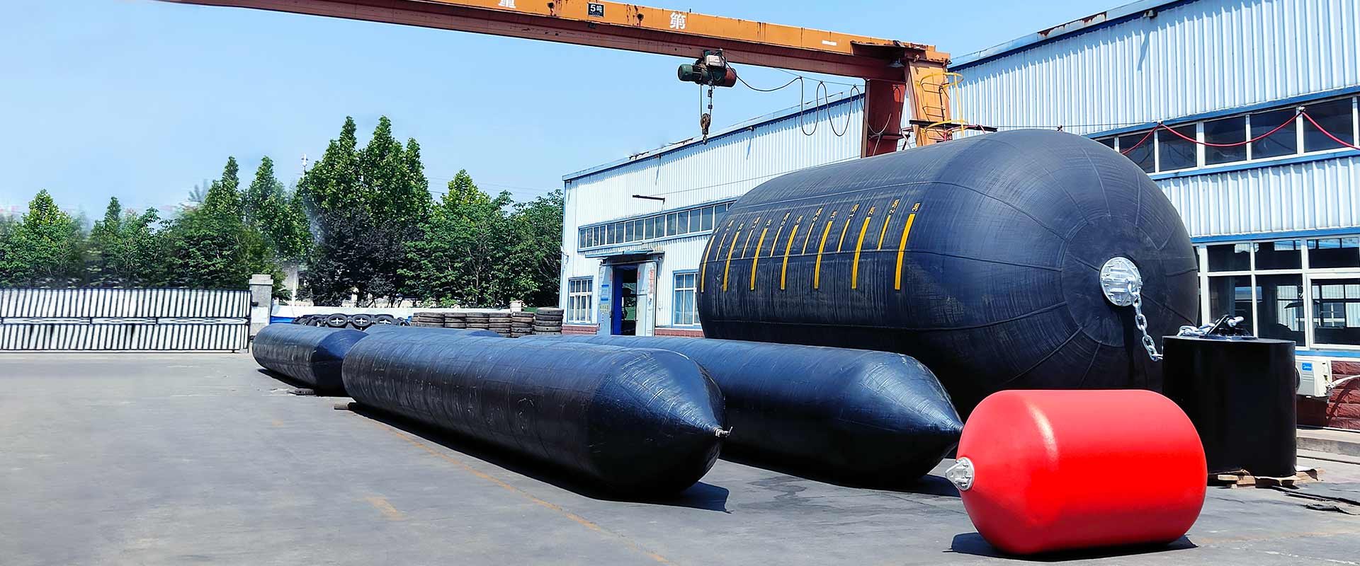 山东南海公司生产船用气囊成品